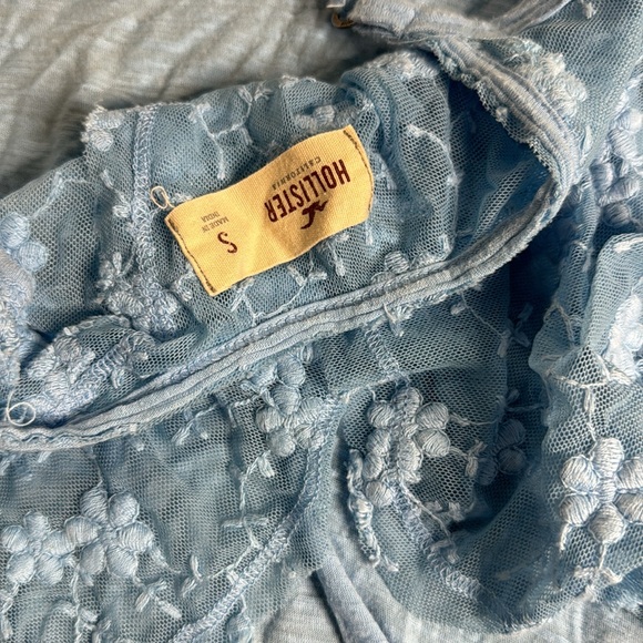 Blue Lace Open Back Tank Top Hollister - Picture 3 of 3